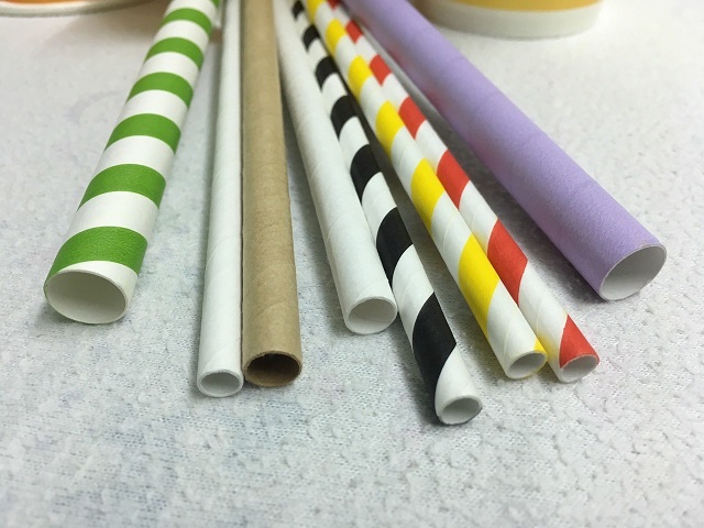 Hình ảnh ống hút giấy thân thiện với môi trường