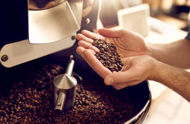 Uống cà phê nhiều có tốt không? 7 sai lầm khi uống cà phê tàn phá sức khỏe