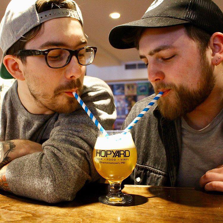 Ống Hút Giấy Anh Dũng Nhiều Màu Sắc Được Giới Trẻ Mê Mẩn